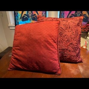 20”X20” accent pillows